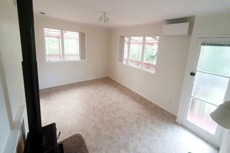Photo of property in 13 Vina Place, Massey, Auckland, 0614