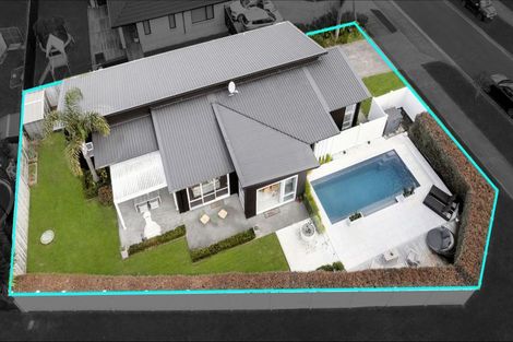 Photo of property in 5 Hooton Drive, Huapai, Kumeu, 0810