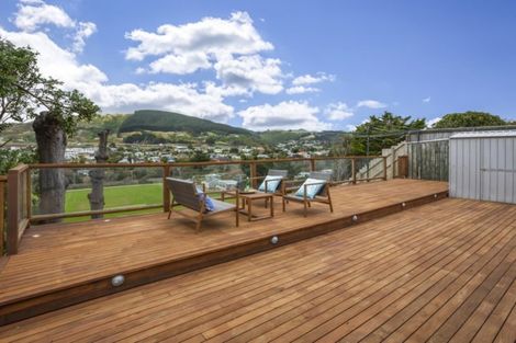 Photo of property in 23 Rembrandt Avenue, Tawa, Wellington, 5028