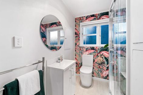 Photo of property in 2a Hauraki Road, Hauraki, Auckland, 0622