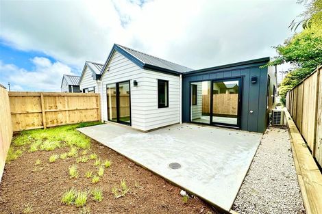 Photo of property in 33 Combat Street, Papakura, 2110