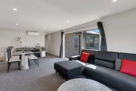 Photo of property in 22 Bradwell Crescent, Halswell, Christchurch, 8025