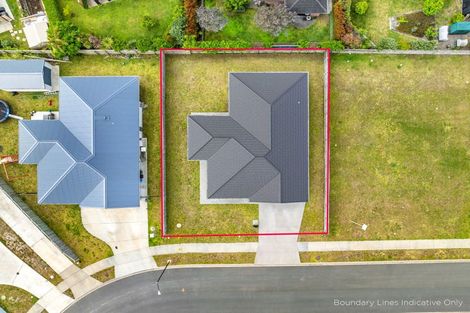 Photo of property in 28 Saint Michael Crescent, One Tree Point, 0118