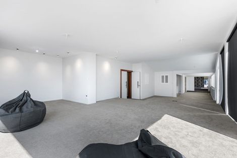 Photo of property in 1/30 Marine Parade, Mount Maunganui, 3116