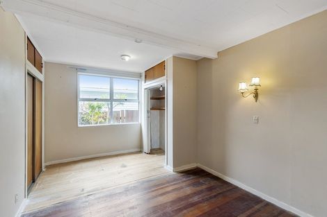 Photo of property in 15 Glen Road, Raumati South, Paraparaumu, 5032