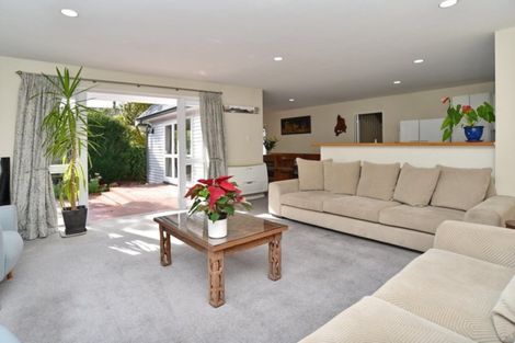 Photo of property in 21 Condell Avenue, Papanui, Christchurch, 8053