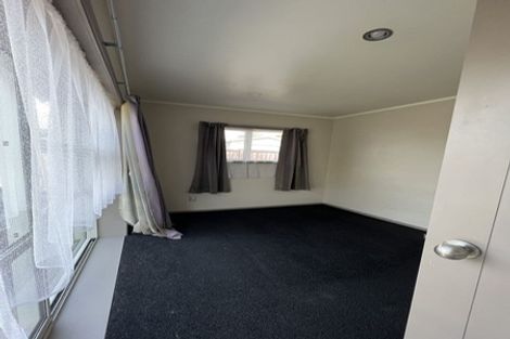 Photo of property in 69 Walworth Avenue, Pakuranga Heights, Auckland, 2010