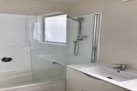 Photo of property in 1/162 Gowing Drive, Meadowbank, Auckland, 1072