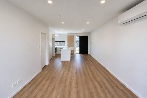 Photo of property in 17 Clay Works Lane, New Lynn, Auckland, 0600