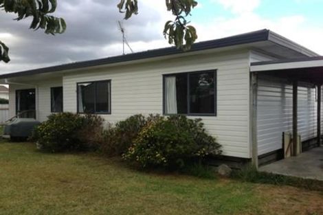 Photo of property in 1/5 Solveig Place, Randwick Park, Auckland, 2105