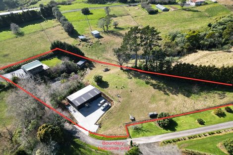 Photo of property in 172 Paraite Road, Paraite, New Plymouth, 4373