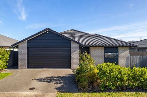Photo of property in 3 Taffe Crescent, Pyes Pa, Tauranga, 3112