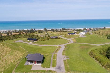 Photo of property in 31 Tama Road, Riversdale Beach, Masterton, 5872