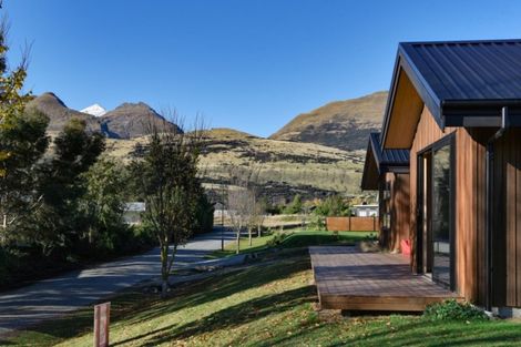 Photo of property in 13 Scheelite Avenue, Glenorchy, 9372