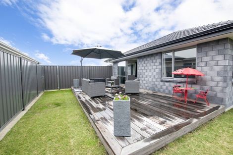 Photo of property in 21 Hurunui Drive, Te Awa, Napier, 4110