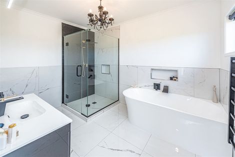 Photo of property in 34 Golf Vue Place, Castlecliff, Whanganui, 4501