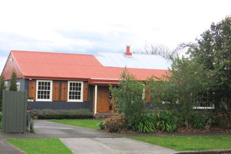 Photo of property in 30 Collingwood Street, Hokowhitu, Palmerston North, 4410
