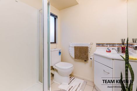 Photo of property in 12 Carisbrook Crescent, Papakura, 2110