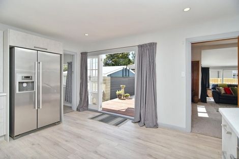 Photo of property in 18 Lionel Street, Avonside, Christchurch, 8061