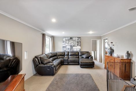 Photo of property in 541 Richmond Road, Lepperton, New Plymouth, 4373