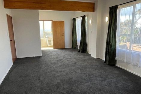 Photo of property in 24 Hurstbourn Priors, Goodwood Heights, Auckland, 2105