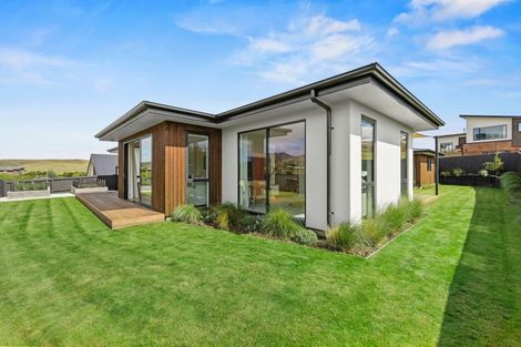 Photo of property in 10 Eaglesfield Close, Westmorland, Christchurch, 8025