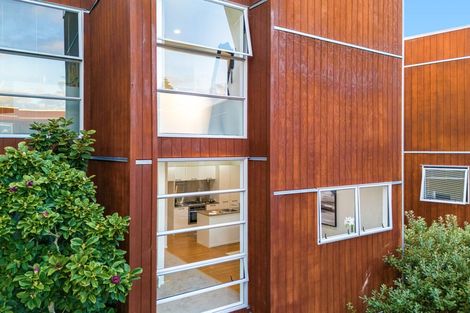 Photo of property in 76g Edmonton Road, Henderson, Auckland, 0612