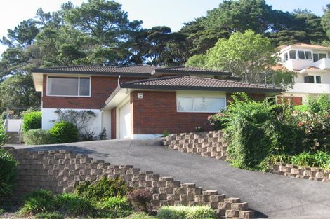 Photo of property in 35 Woodfern Crescent, Titirangi, Auckland, 0604