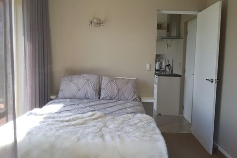 Photo of property in 30 Harry Ell Drive, Cashmere, Christchurch, 8022