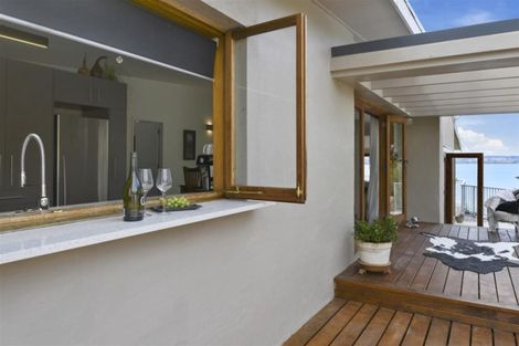 Photo of property in 7 Naera Place, Kawaha Point, Rotorua, 3010