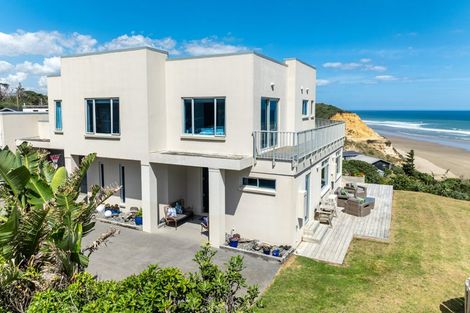 Photo of property in 20 Coates Avenue, Baylys Beach, Dargaville, 0377