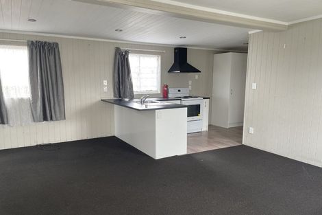 Photo of property in 2 Caserta Place, Clover Park, Auckland, 2023