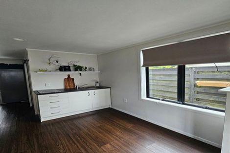 Photo of property in 38 Alexander Street, Cockle Bay, Auckland, 2014