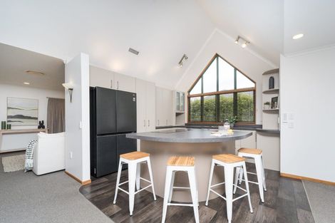 Photo of property in 86 Pahiatua Street, Hokowhitu, Palmerston North, 4410