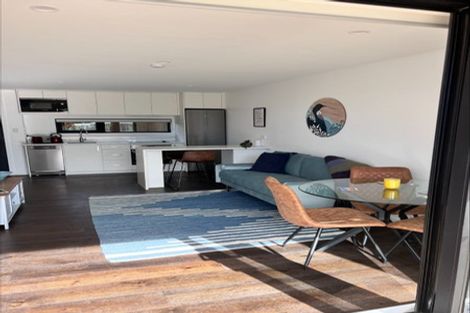 Photo of property in 1 Te Puketoka Lane, Mangere, Auckland, 2022