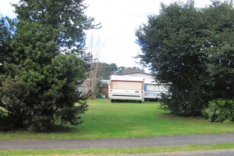 Photo of property in 106 Waireka Place, Whangamata, 3620