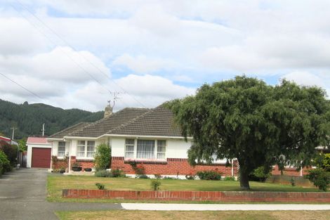 Photo of property in 11 Ararino Street, Trentham, Upper Hutt, 5018