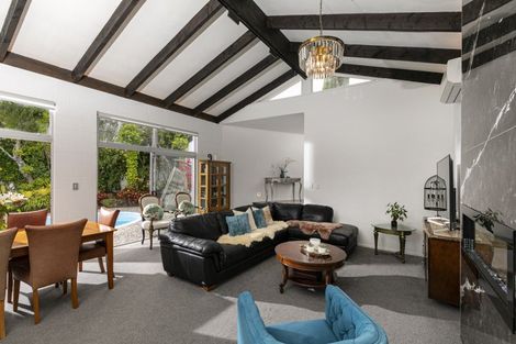 Photo of property in 23 Gordon Avenue, Forrest Hill, Auckland, 0620