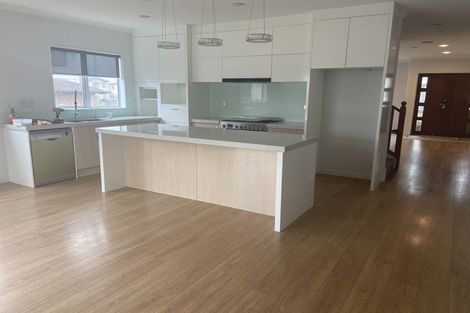Photo of property in 67 Rosewell Crescent, Flat Bush, Auckland, 2019