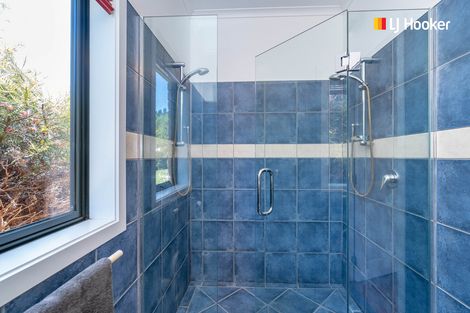 Photo of property in 1 Joshua Place, Helensburgh, Dunedin, 9010
