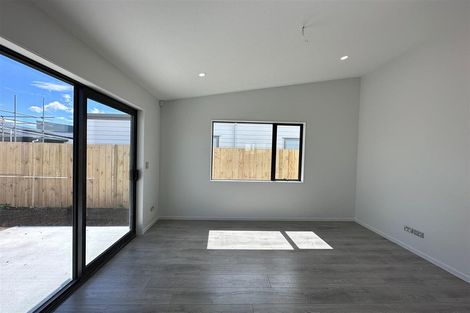 Photo of property in 11 Fredrick Hanson Road, Papakura, 2110