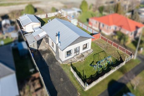 Photo of property in 5 Waverley Street, East Gore, Gore, 9710