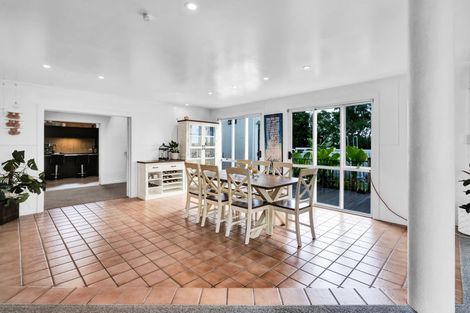 Photo of property in 330 Kelly Road, Lepperton, New Plymouth, 4373