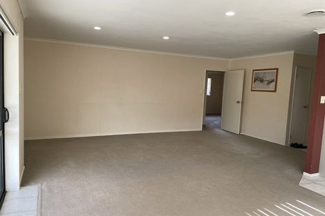 Photo of property in 18 Sheddings Lane, East Tamaki, Auckland, 2016
