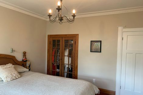 Photo of property in 29 Tirohanga Road, Tirohanga, Lower Hutt, 5010