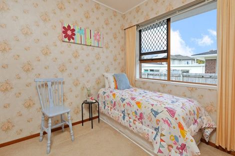 Photo of property in 1/33 Swanson Road, Henderson, Auckland, 0610
