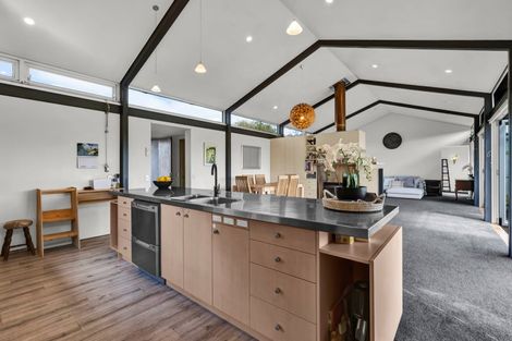 Photo of property in 129 Richmond Road, Brixton, New Plymouth, 4373