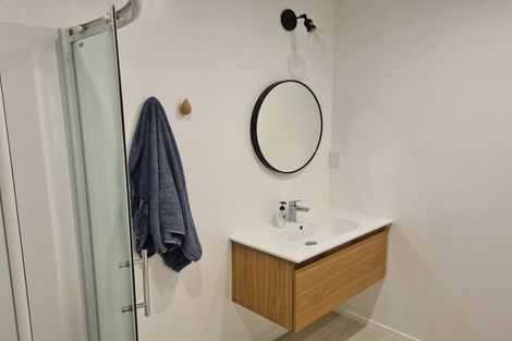 Photo of property in 43 Pleasant Road, Glen Eden, Auckland, 0602