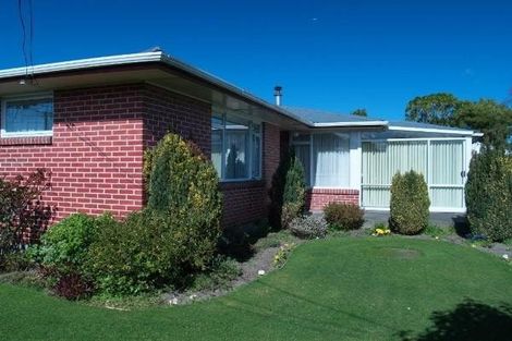 Photo of property in 21 Beatrice Place, Avonhead, Christchurch, 8042