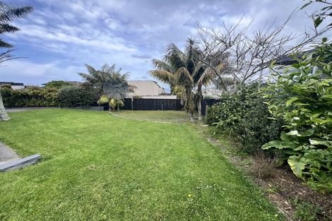 Photo of property in 26 Marama Street, Castor Bay, Auckland, 0620